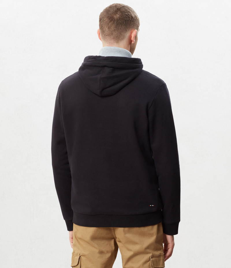 BURGEE 2 BLACK