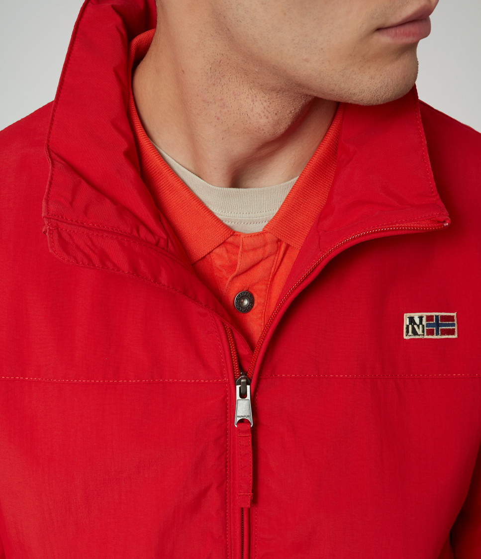 SHELTER 3 BRIGHT RED R47 