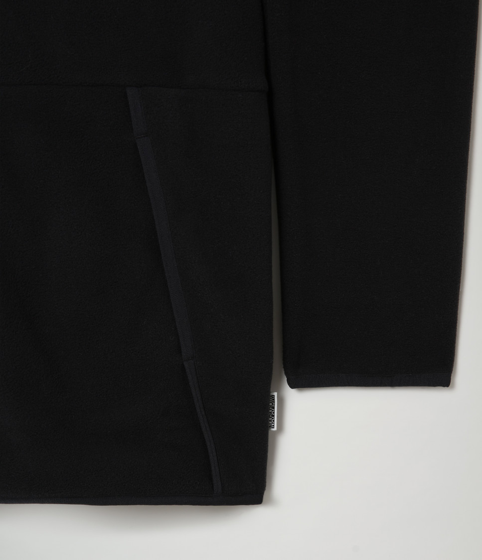 TEAR BLACK 041
