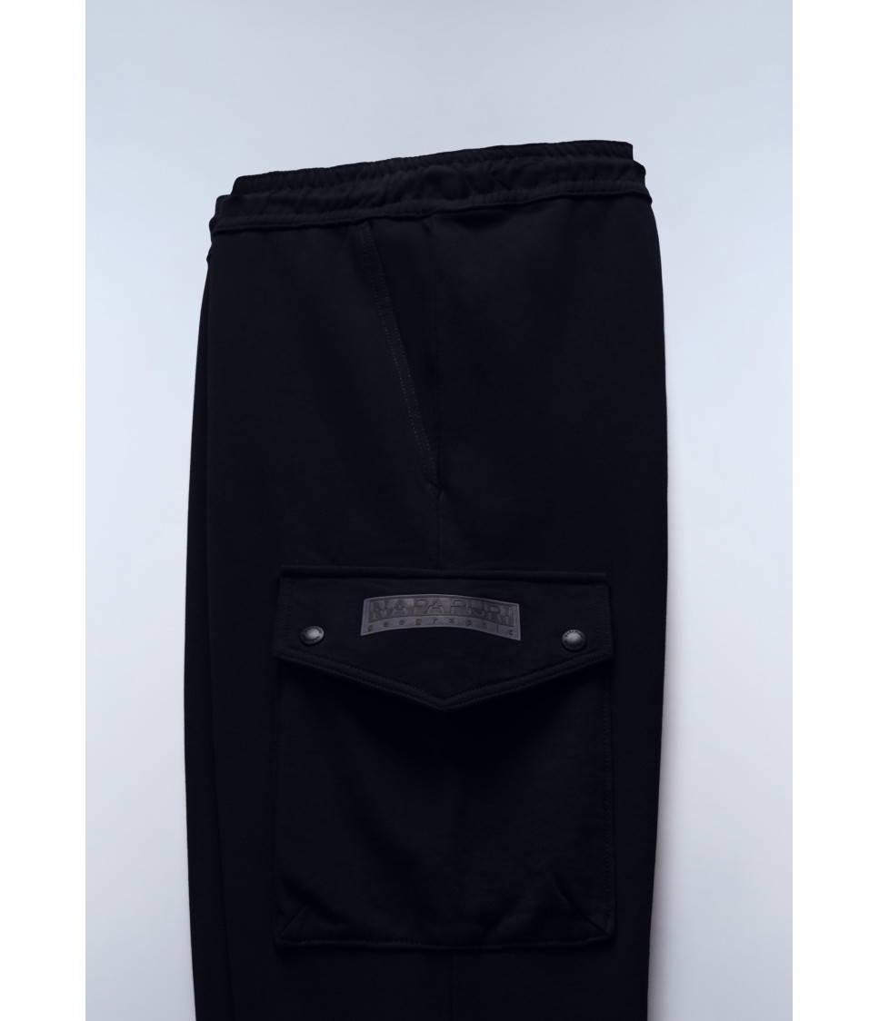 K M-BOX LOGO CARGO BLACK BEAUTY 