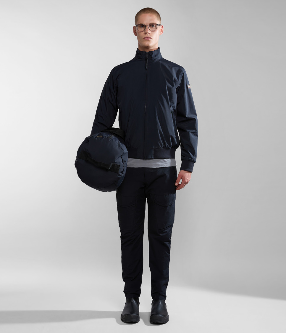 A-MONTAVIC BLACK 041