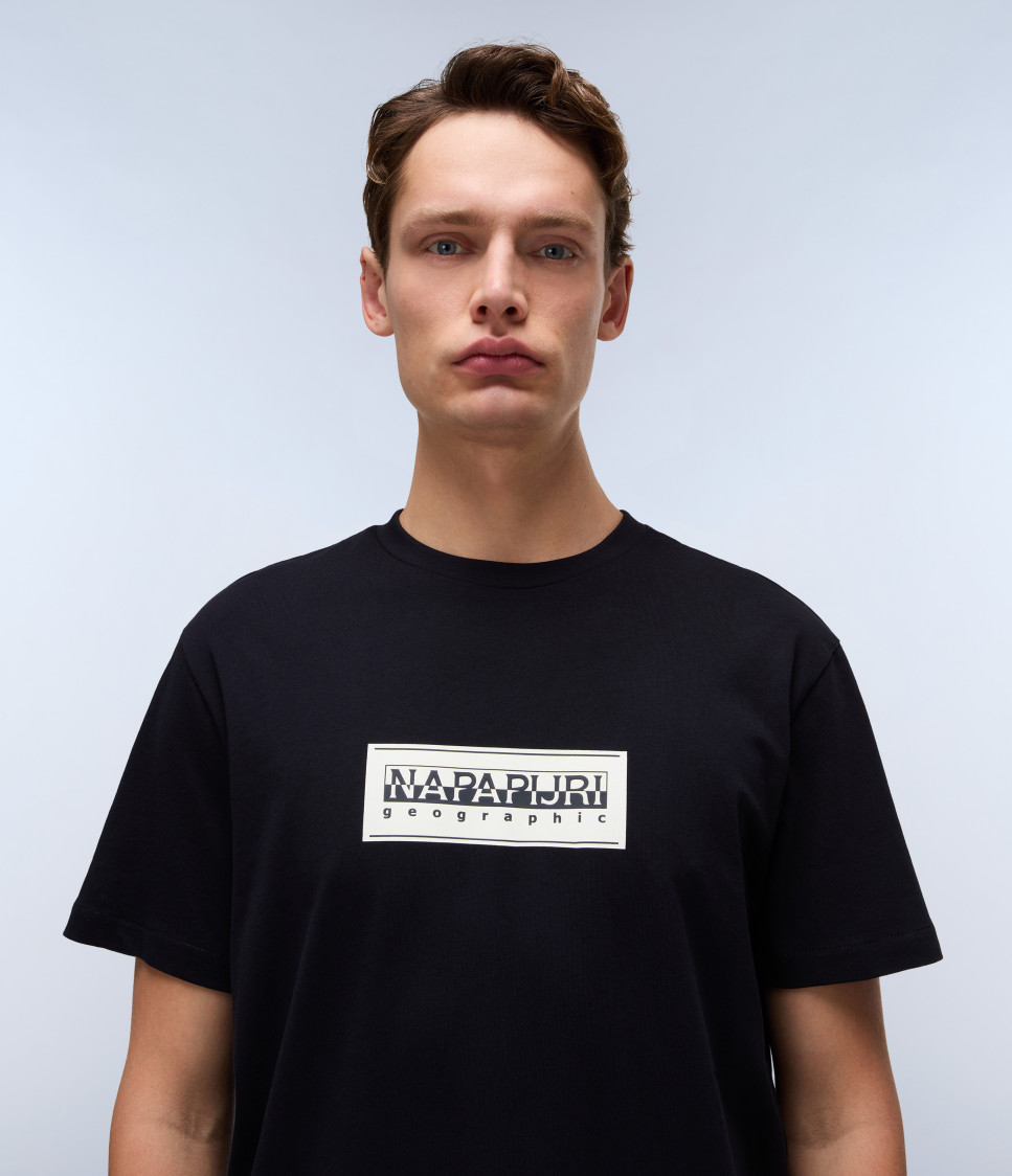 S-BOX LOGO SS BLACK 041