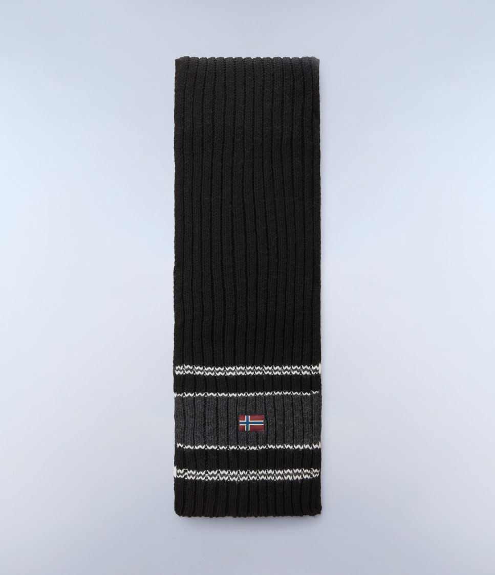 F-AREUSE SCARF BLACK 041