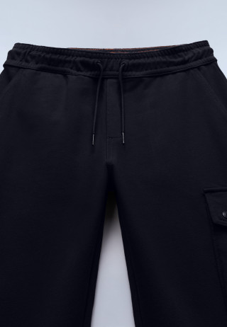 K M-BOX LOGO CARGO BLACK BEAUTY 