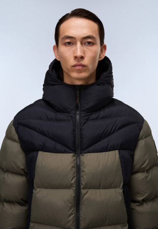 A-MOLVENO HOOD TEA LEAF G0A 