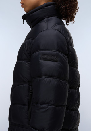 A-EGA SHORT W BLACK BEAUTY 