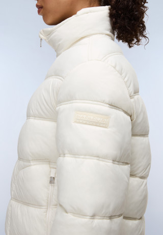 A-EGA SHORT W BEIGE DIMITY 