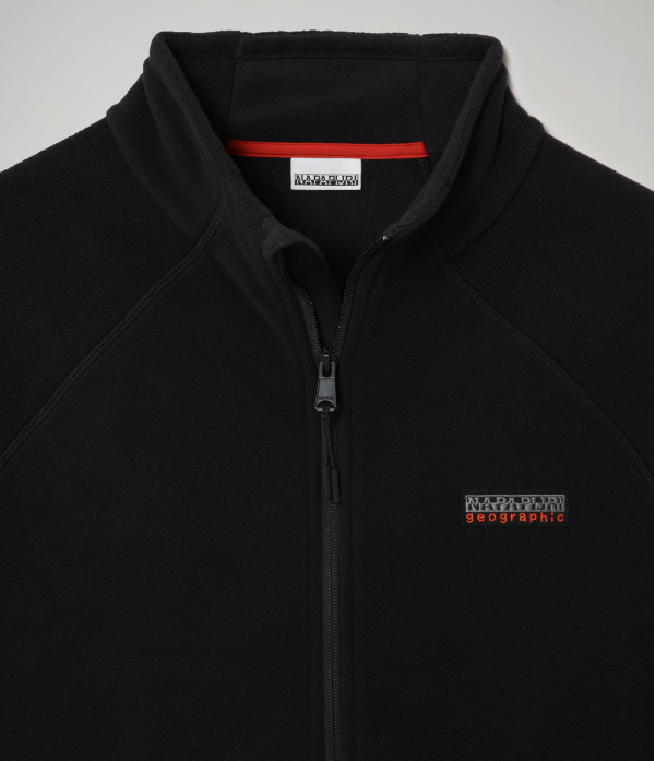 TEAR BLACK 041