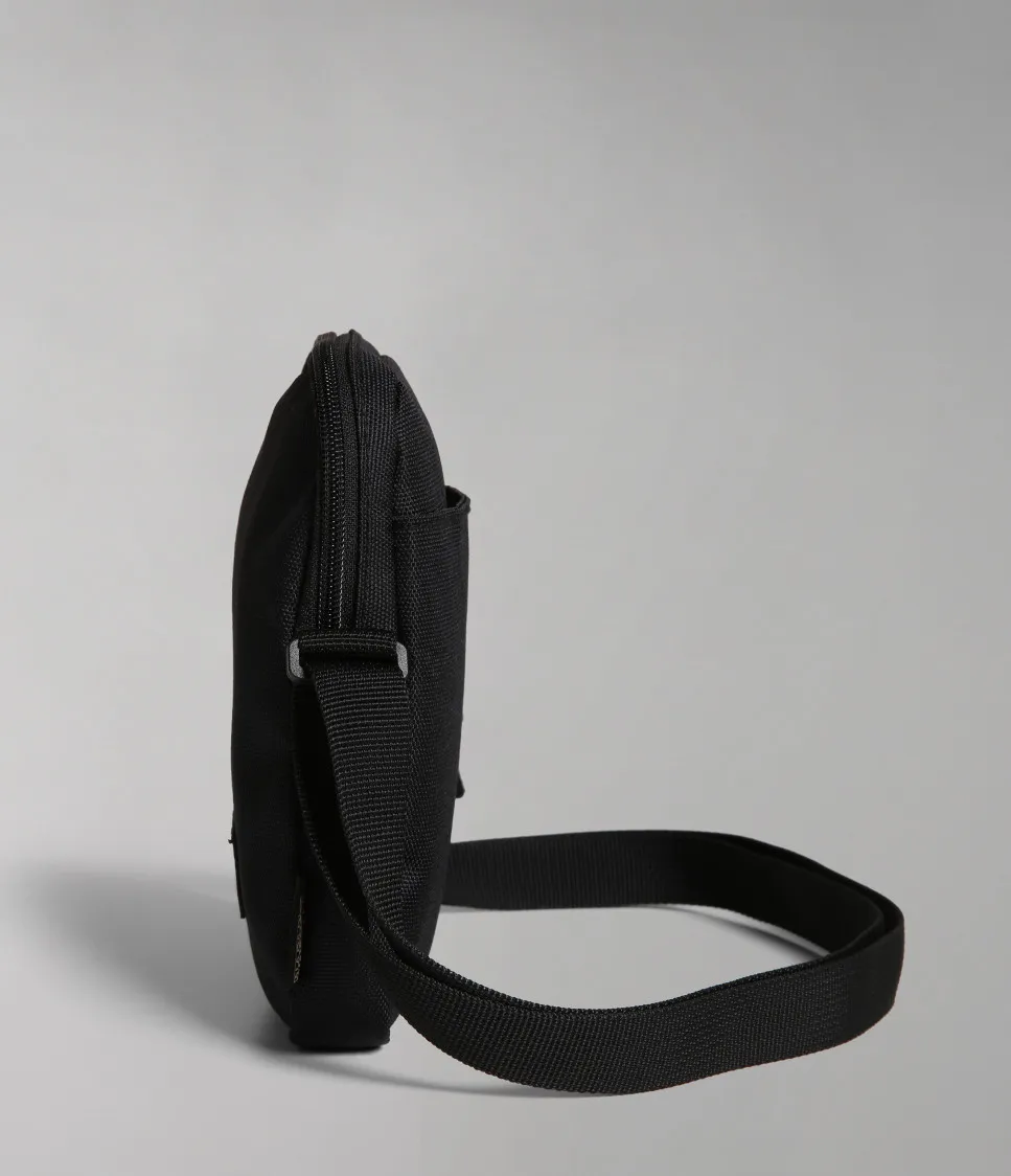 HATCH CROSS BLACK 041